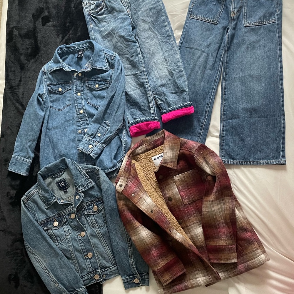 Toddler/kids 5T clothing bundle